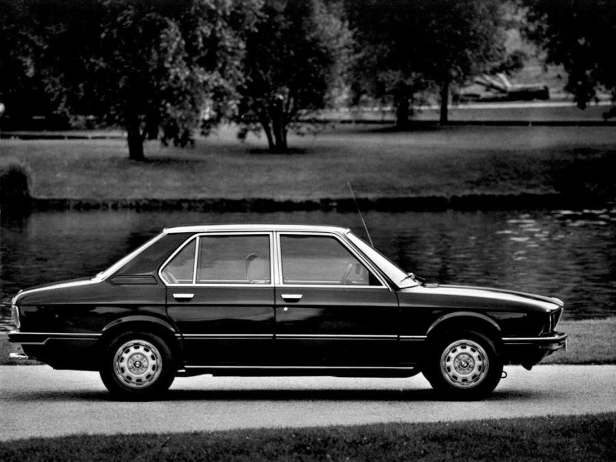  BMW 528i Sedan 1977 года  (фото 5 из 10)